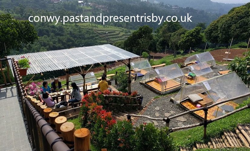 5 Tempat Makan Unik di Bandung